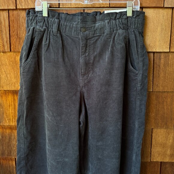 NWT American Eagle Charcoal Grey Stretch Corduroy Barrel Leg Pants in Women's 14 - Picture 2 of 10
